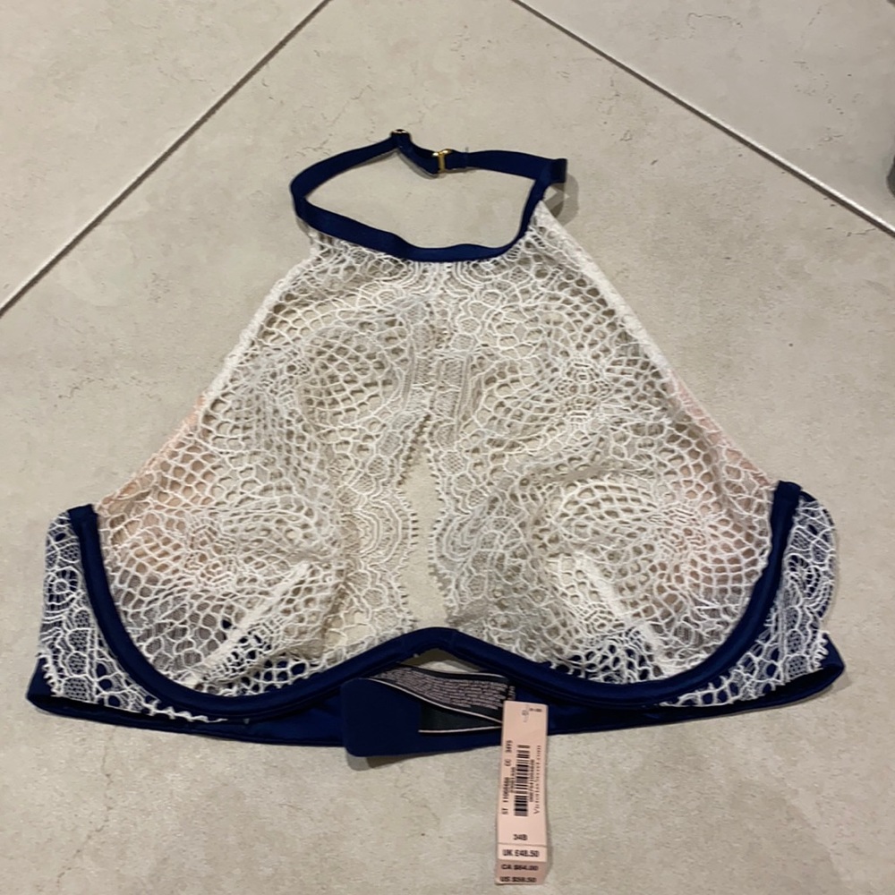 Victoria’s Secret White and Blue Lace Bralette
